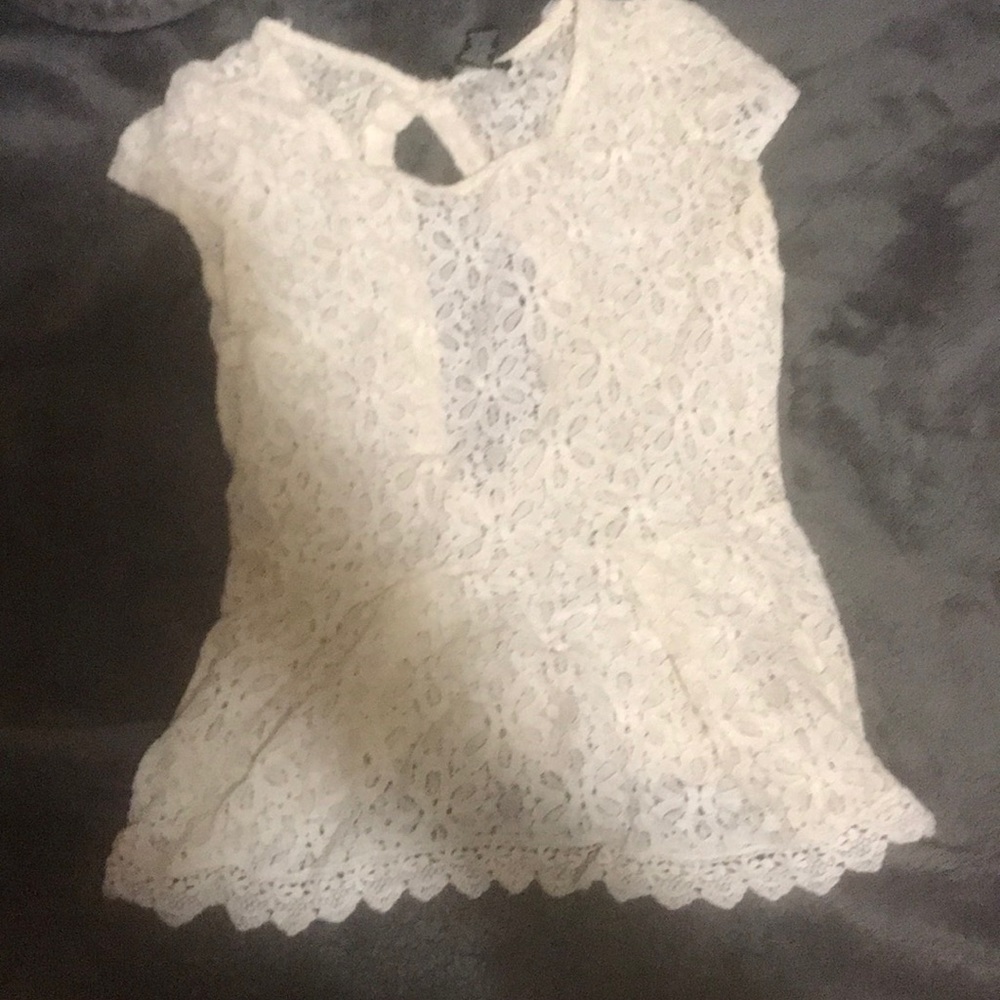 Valerie Bertinelli Ivory lace peplum top
